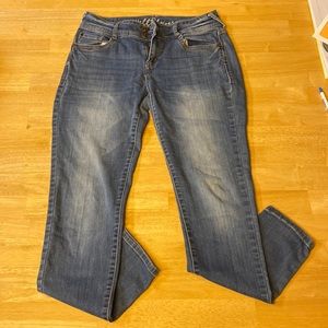 Wallflower Blue Jeans